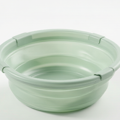 Collapsible Lightweight Water Container